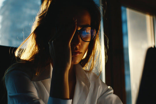 Blauw licht en werkstress: een gevaarlijke combi